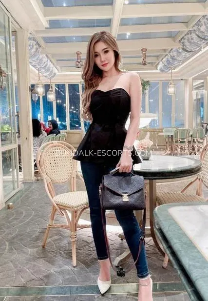 Dundalk escorts Elin — 4