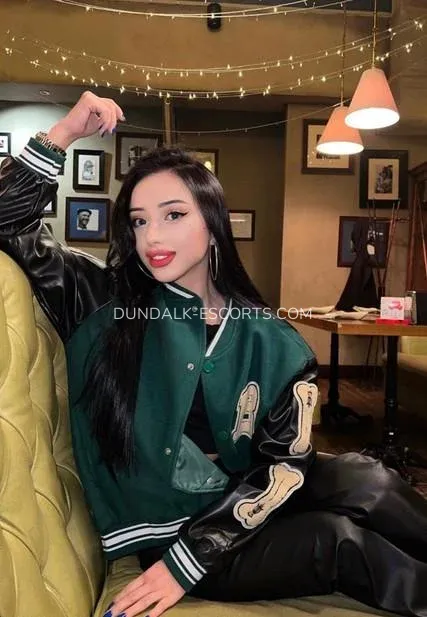 Dundalk escorts Gun — 6