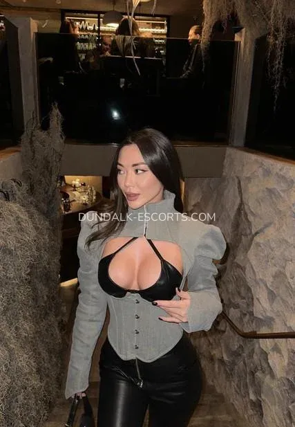 Dundalk escorts Ellinor — 5