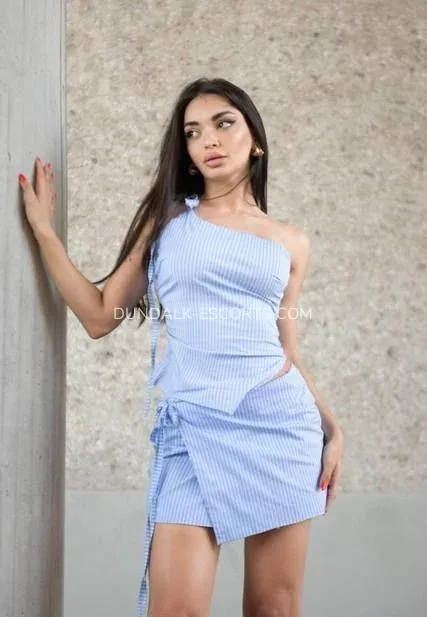 Dundalk escorts Ellinor — 4