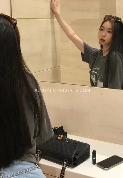 Dundalk escorts Lucy — 3