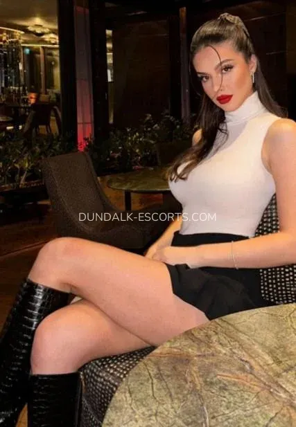 Dundalk escorts Piedad — 4