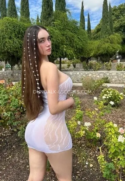 Dundalk escorts Malin — 2