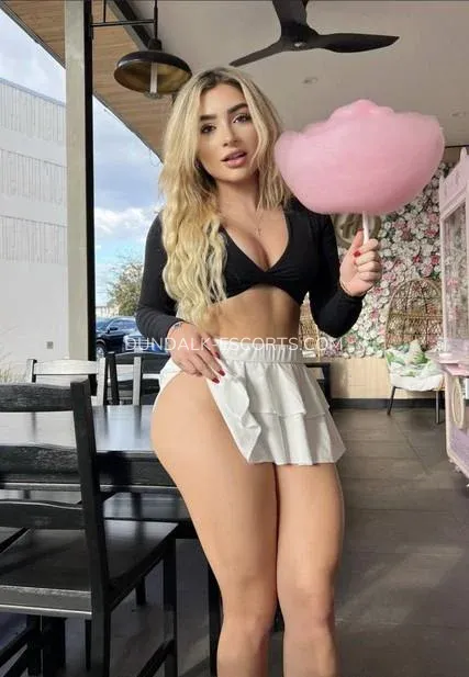 Dundalk escorts Viola — 4