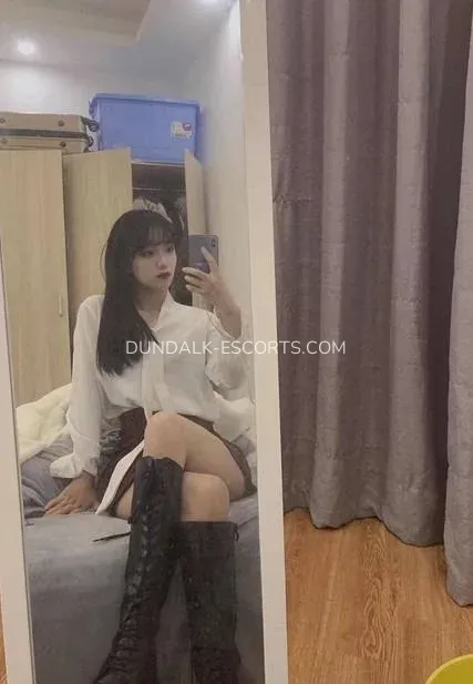 Dundalk escorts Violante — 1