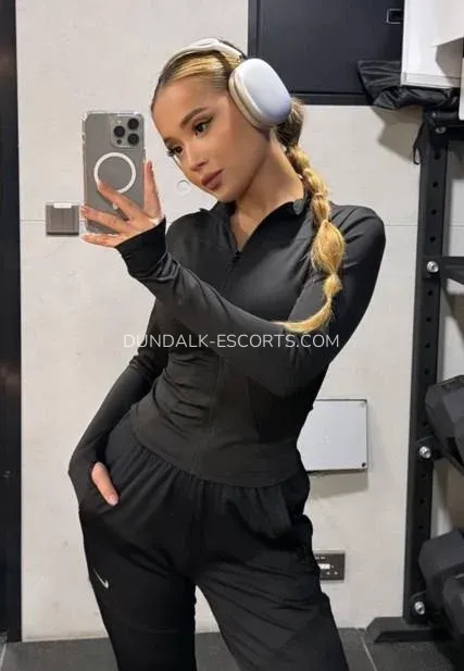 Dundalk escorts Gudula — 3