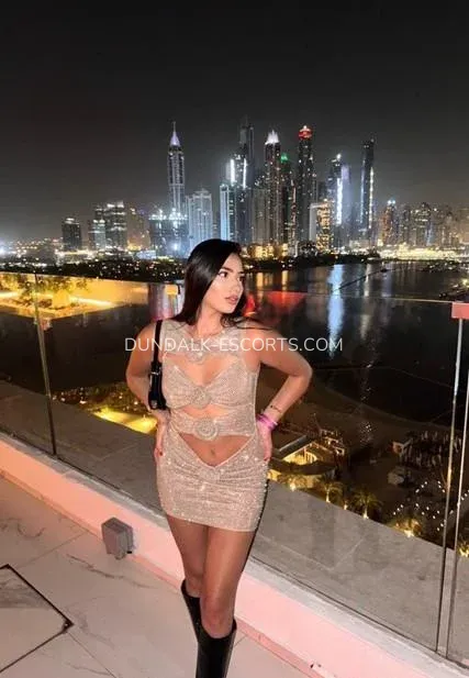 Dundalk escorts Elisabeth — 5