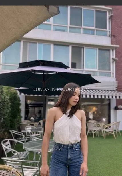 Dundalk escorts Kelsey — 4