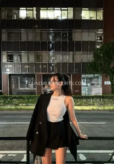 Dundalk escorts Lindsey — 1