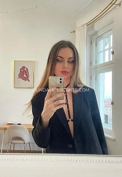 Dundalk escorts Kaitlyn — 3