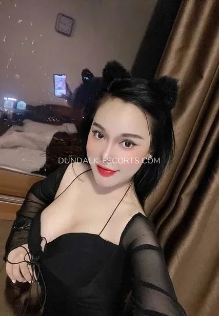 Dundalk escorts Emelie — 3