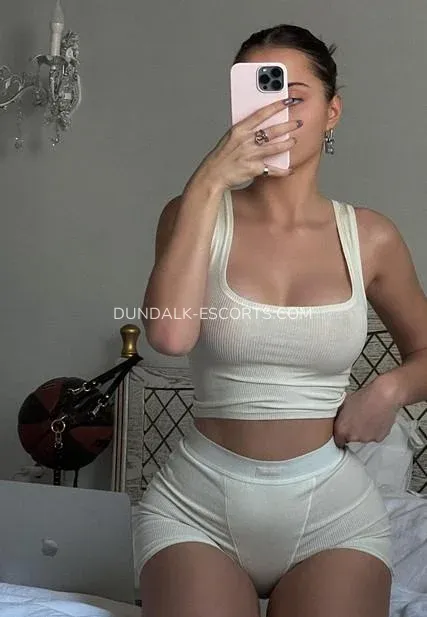 Dundalk escorts Charlotte — 10