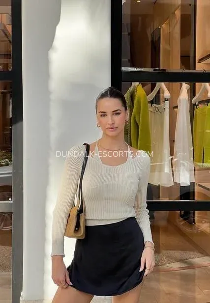 Dundalk escorts Selena — 3