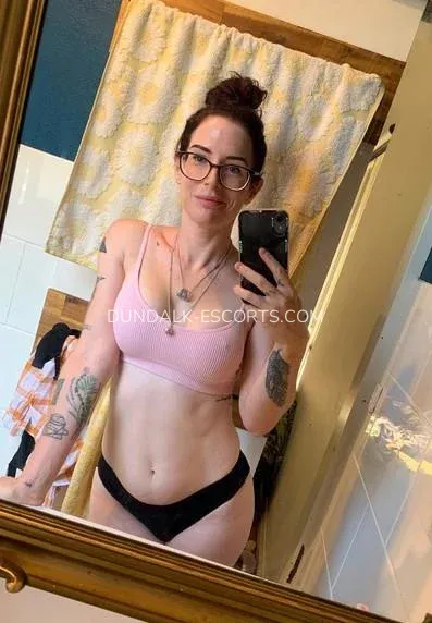 Dundalk escorts Ariana — 3