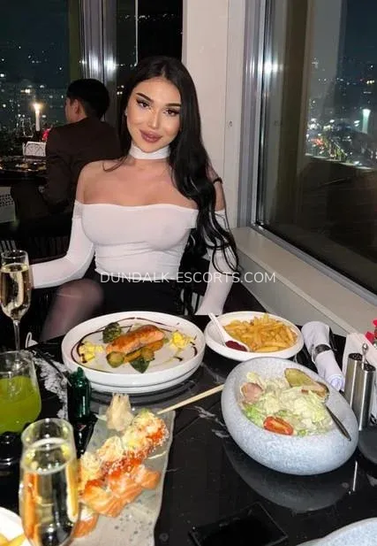 Dundalk escorts Delaney — 6