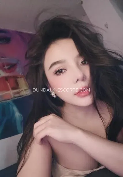 Dundalk escorts Emelie — 6
