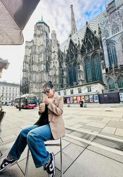 Dundalk escorts Selena — 5