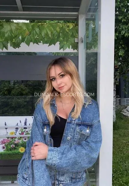 Dundalk escorts Ulla — 3