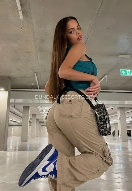 Dundalk escorts Charlotte — 4