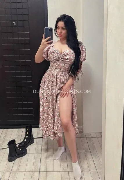 Dundalk escorts Molly — 3