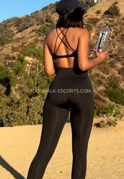 Dundalk escorts Gun — 7
