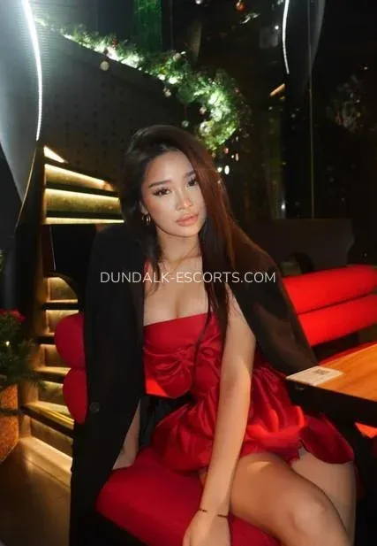 Dundalk escorts Kyla — 5