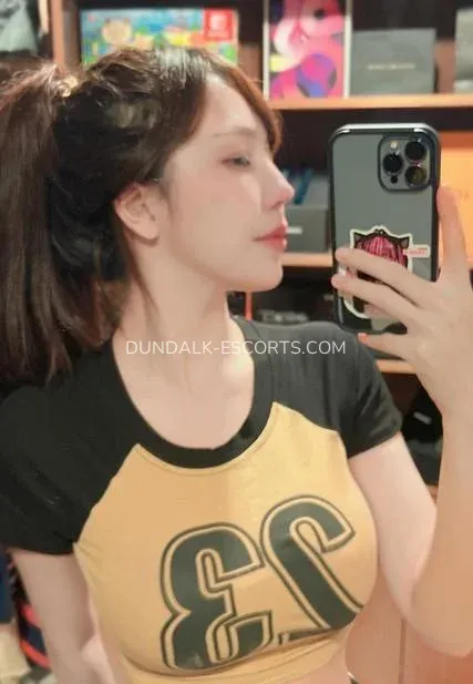 Dundalk escorts Alexandra — 1